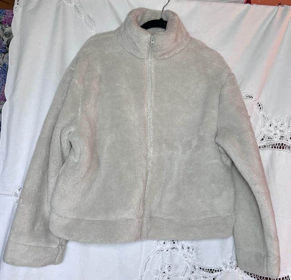 NWT Nike Women's Faux Fur Oversized Full-Zip Jacket Size S